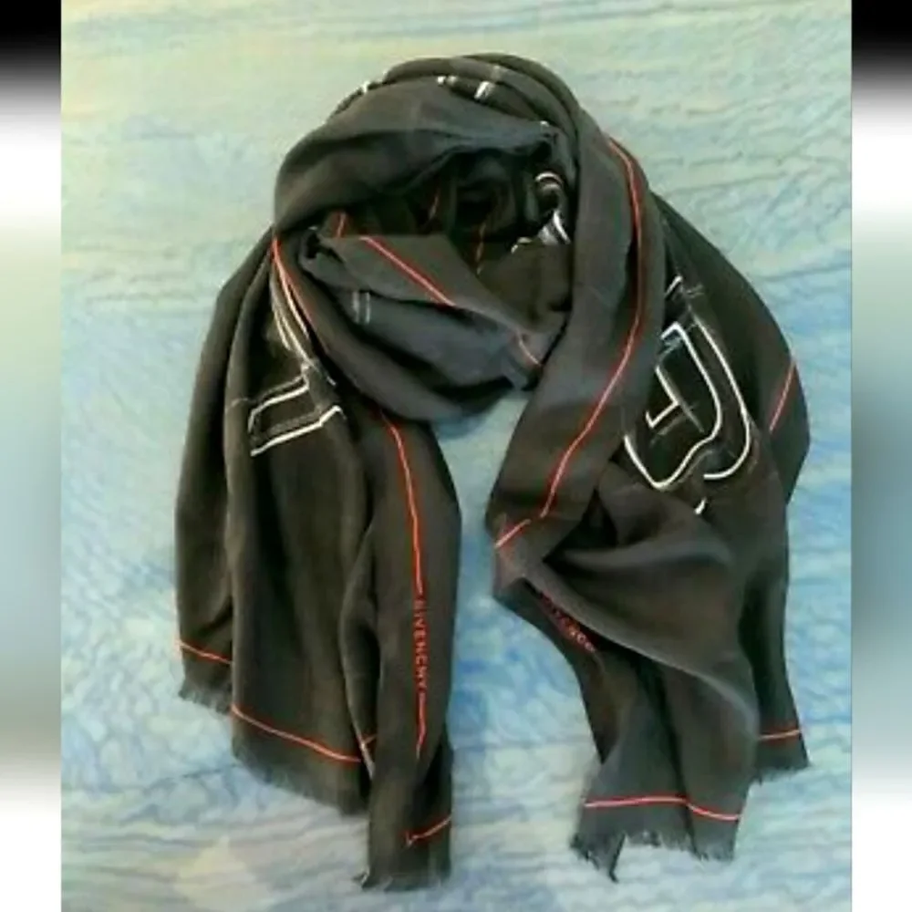 100% AUTHENTIC GIVENCHY PARIS LOGO print Fringe UNISEX SCARF, MADE IN IT…